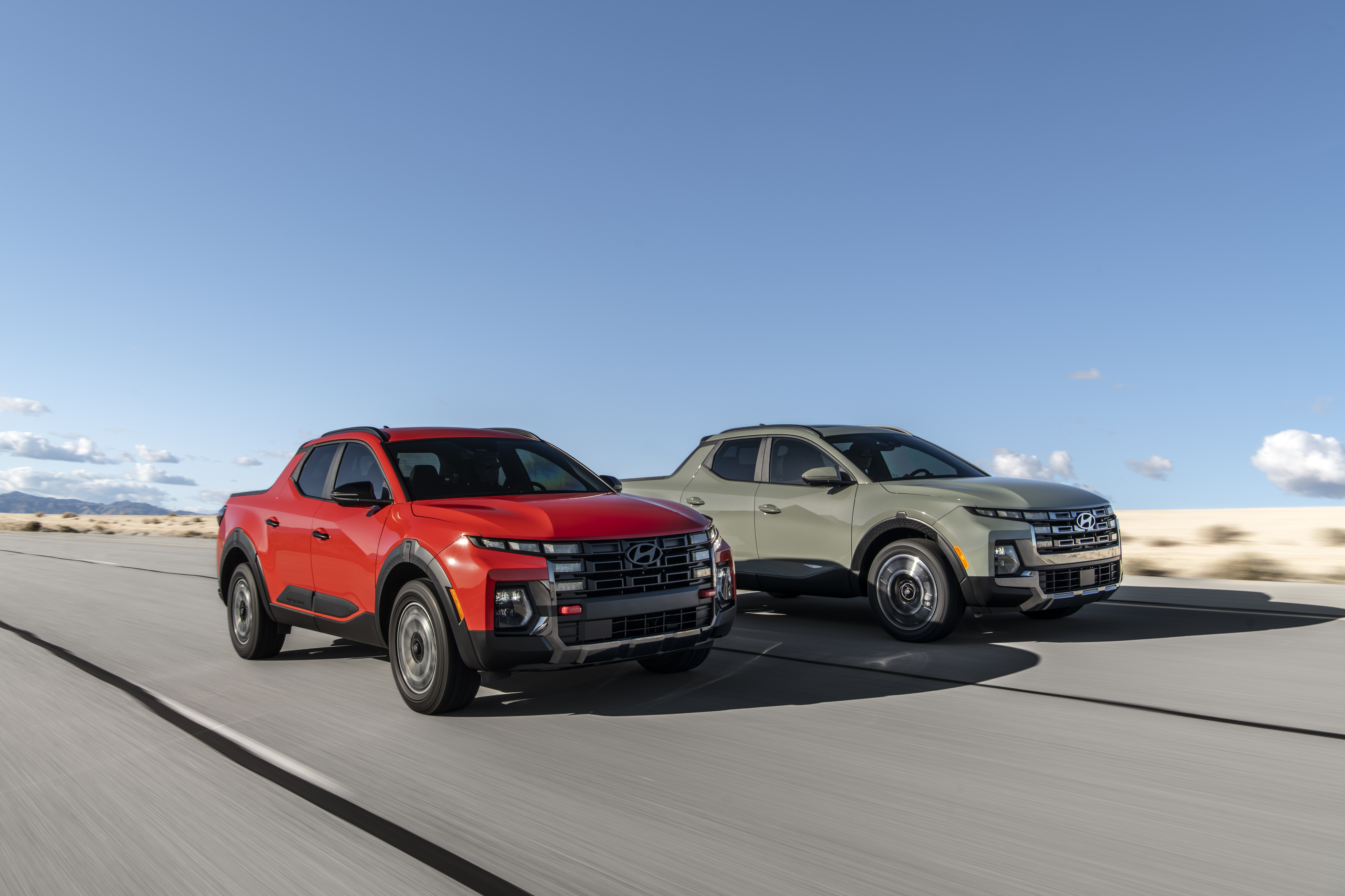 Torn Between an SUV and a Truck? The 2025 Hyundai Santa Cruz Has the Answer